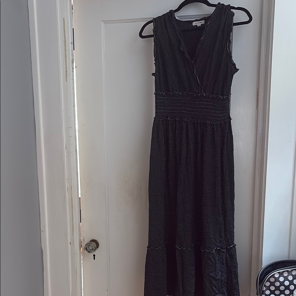 Max Studio Black Ruched Sleeveless Sundress